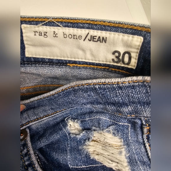 Rag & Bone Medium Blue Brigade Distressed Boyfriend Skinny Jeans size 30 - Picture 6 of 6